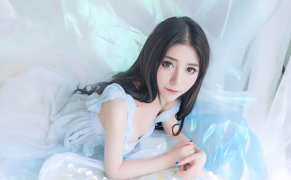 时间线复盘：黄景瑜《飞驰人生3》热映之际，前女友旧账隐婚家暴风波再起
