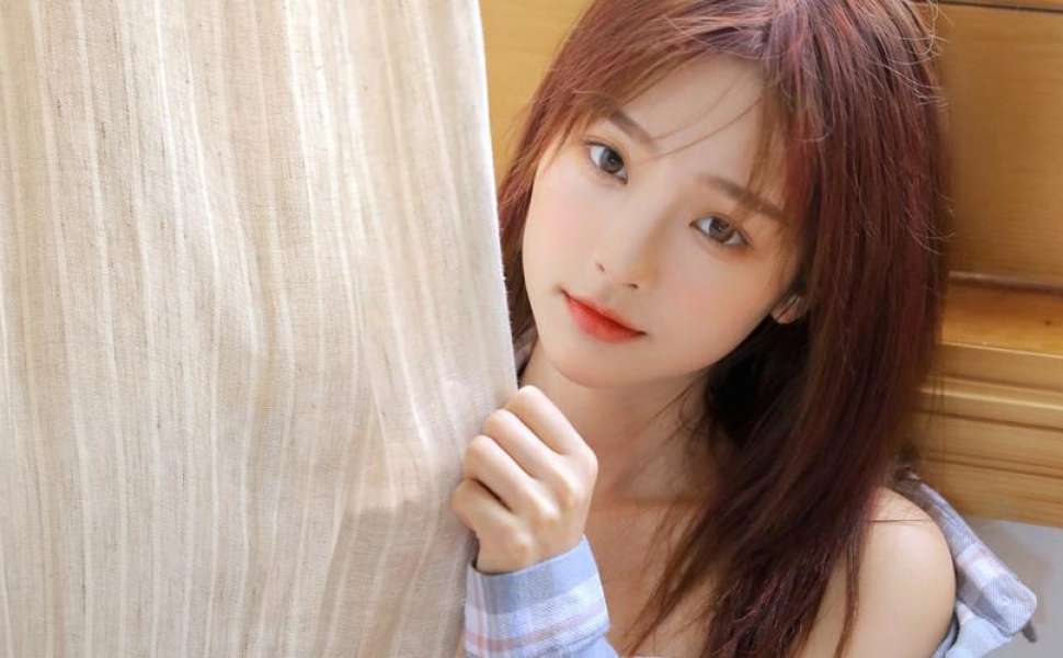萝莉女神妙妙音：童颜巨乳反差下的裸舞付费合集引热议